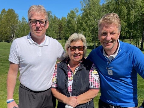 Marianne, Petter og Roger. Samlet til regionsturnering Sandefjord Golfklubb.
