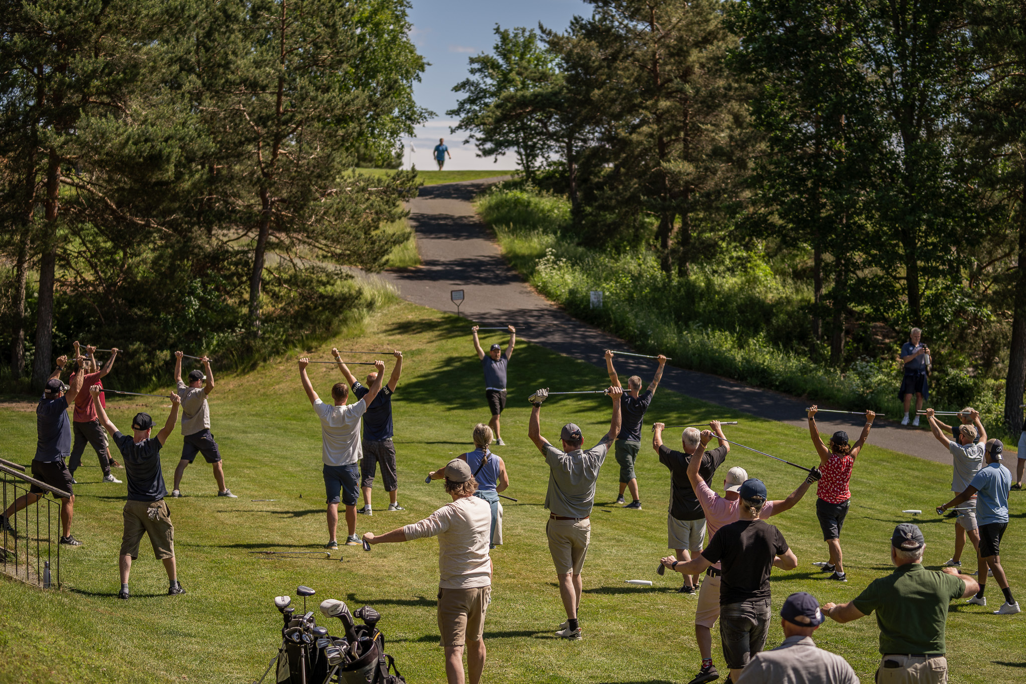 Oppvarming før nasjonal turnering på Kragerø Golfklubb i regi av Ett slag av gangen