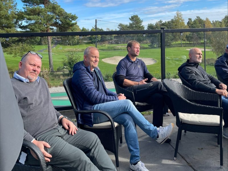 Golfen har tatt av i Kragerø med Ett slag av gangen!