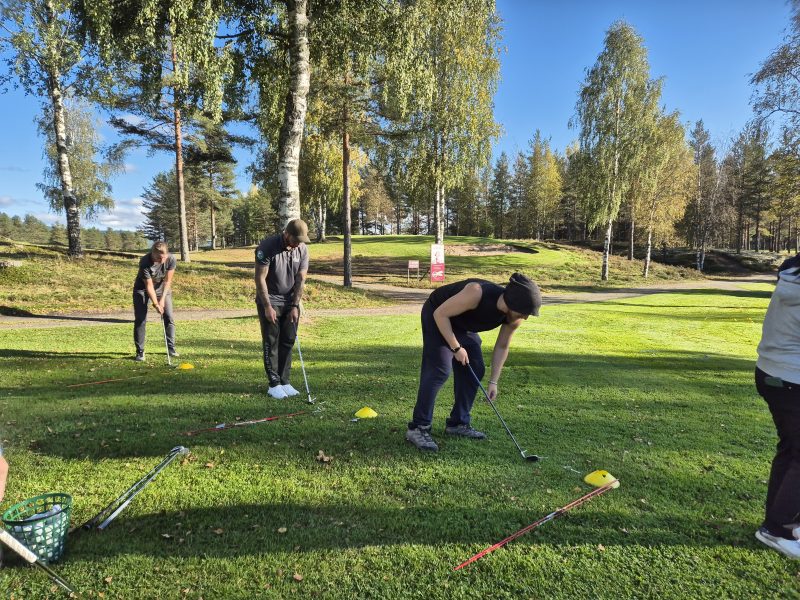 Golfglede og kompetanse i fokus. Trener 1 kurs på Elverum Golfklubb.