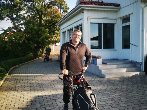 Golfsesongen forsetter i simulatorer over hele landet.