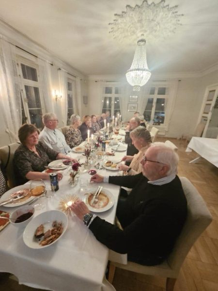 Flott julefest i Drøbak. Ett slag av gangen.