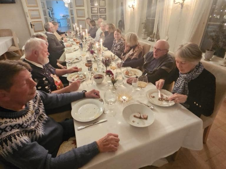 Flott julefest i Drøbak. Ett slag av gangen.