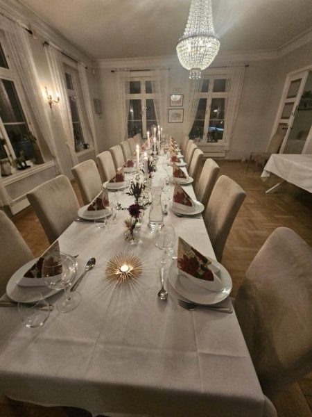 Flott julefest i Drøbak. Ett slag av gangen.