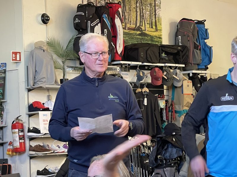Regionsturnering i simulator. Ildsjel i Atlungstad Golfklubb Bjørn Kristian Johnsen.